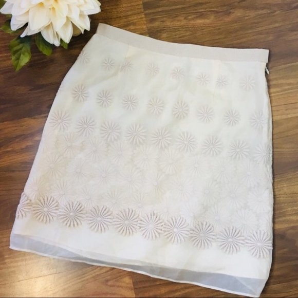 Tibi Dresses & Skirts - TIBI NY Sz 0 Silk Mini Skirt Ivory Floral Lace